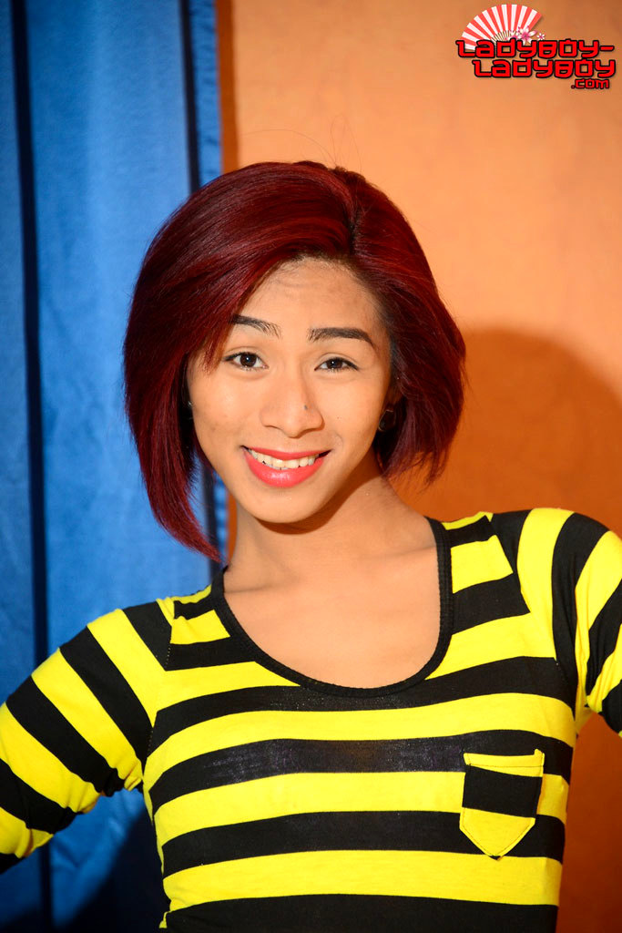 Izzylicious Is A Provoking 22 Year Old From Tarlac City Where She Sells Clothes